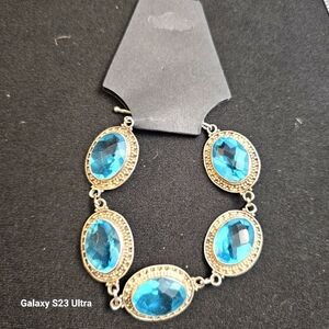 Oval Blue Topaz Cut Stones & Silver Bracelet With Adjustable 'S' Clasp  Size 7.5